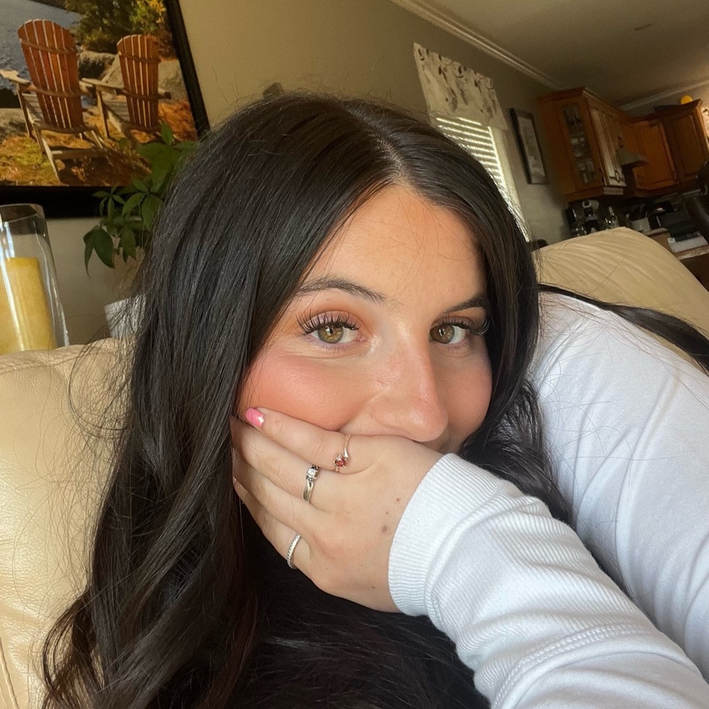 Meet your Posher, Arika